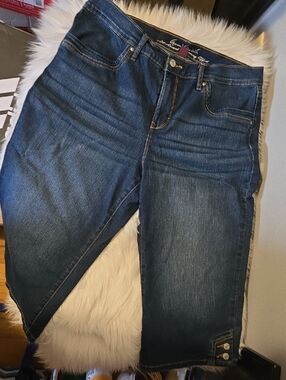Gloria Vanderbilt Dark Blue Cropped Women's Jean Capri's
